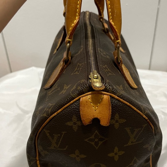 ✨SOLD✨AUTHENTIC LOUIS VUITTON SPEEDY 25✨ - Picture 6 of 14